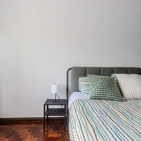 Casa Jose E Maria - Moradia Espacosa Com Jardim No Centro De Feriehus