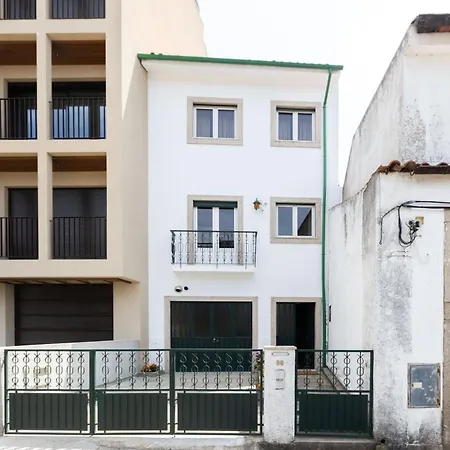 Casa Jose & Maria, Casa Espacosa Familias E Grupos Ate 10 Pessoas Σπίτι διακοπών Μπράγκα