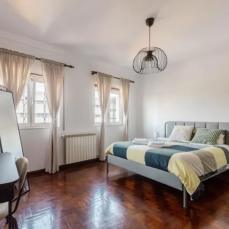 Casa Jose E Maria - Moradia Espacosa Com Jardim No Centro De Holiday home *