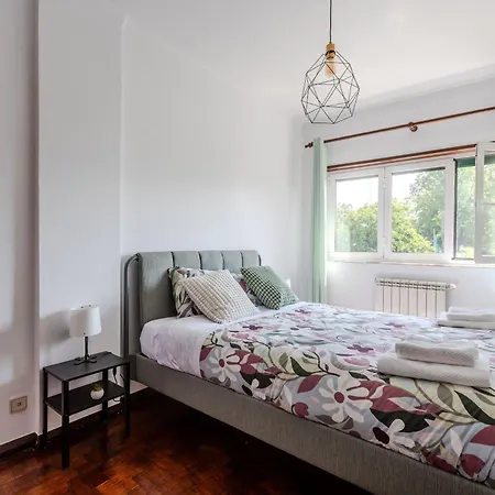 Casa Jose E Maria - Moradia Espacosa Com Jardim No Centro De Holiday home
